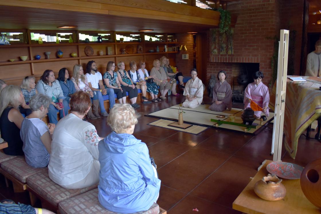 Japan Society of Detroit Women's Club hosts chanoyu tea ceremony in Frank Lloyd Wright Smith House