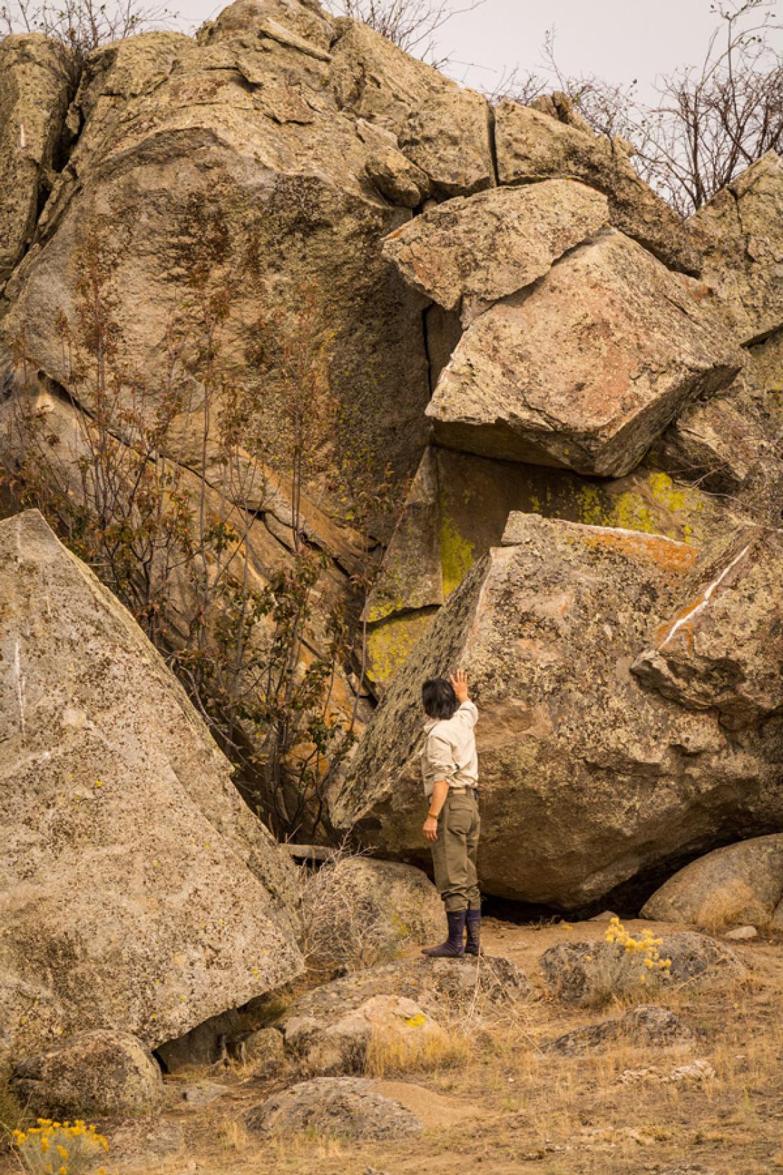 Photograph of Sadafumi Uchiyama Rock Hunting.